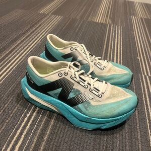 New Balance Super Comp Elite V4